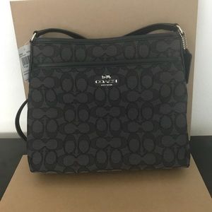 NWT,COACH CROSSBODY BAG
